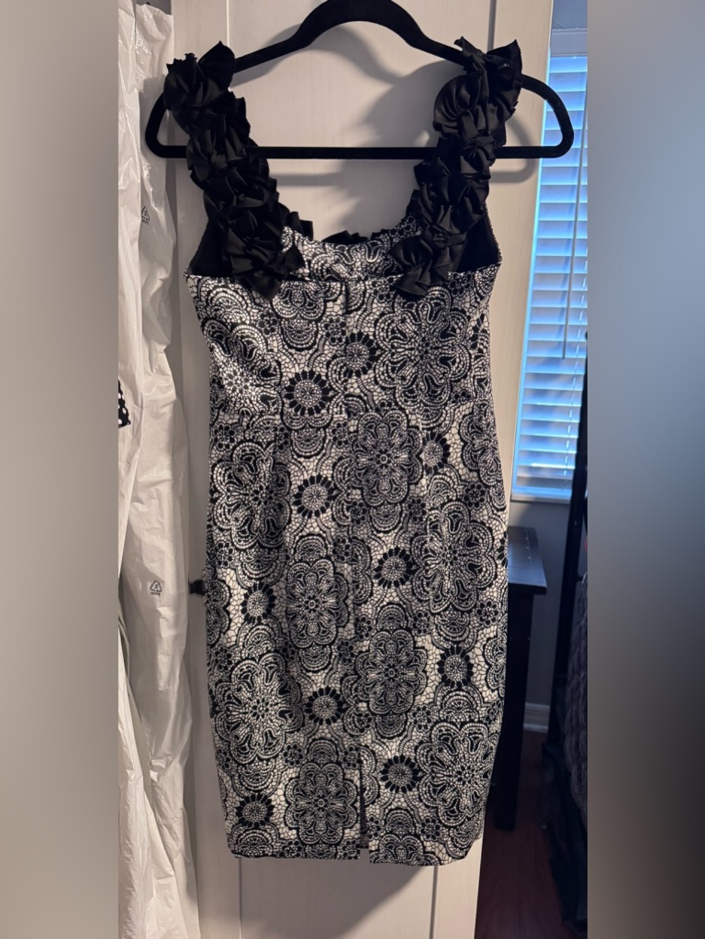 Maggy London Black and White Floral Sheath Dress with Ruffle Neck - Picture 2 of 3